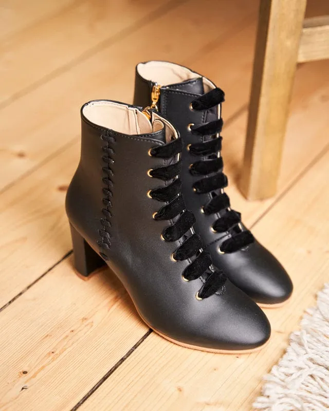 Chester Vegan Leather Lace-up Boots | Noir