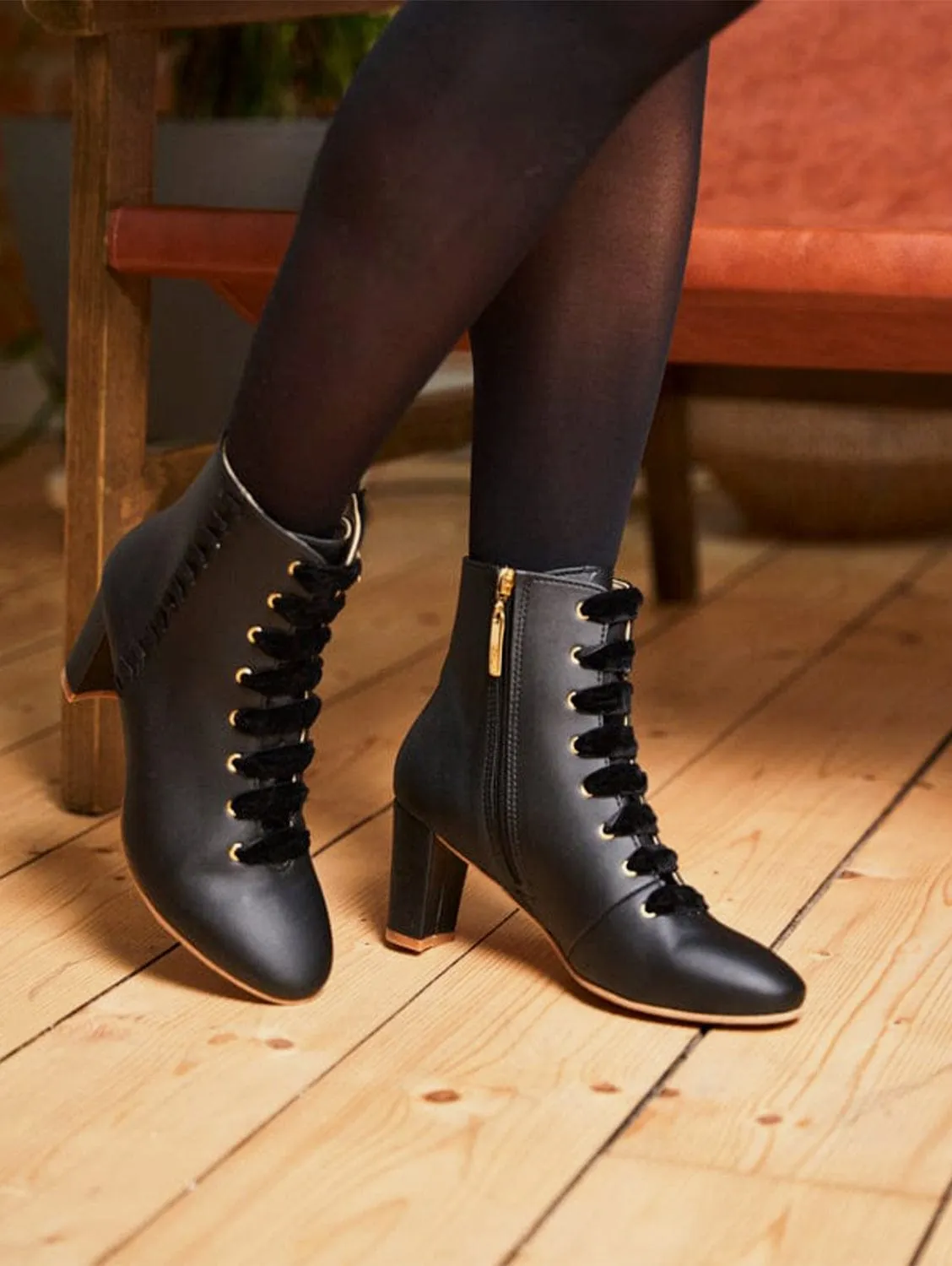 Chester Vegan Leather Lace-up Boots | Noir