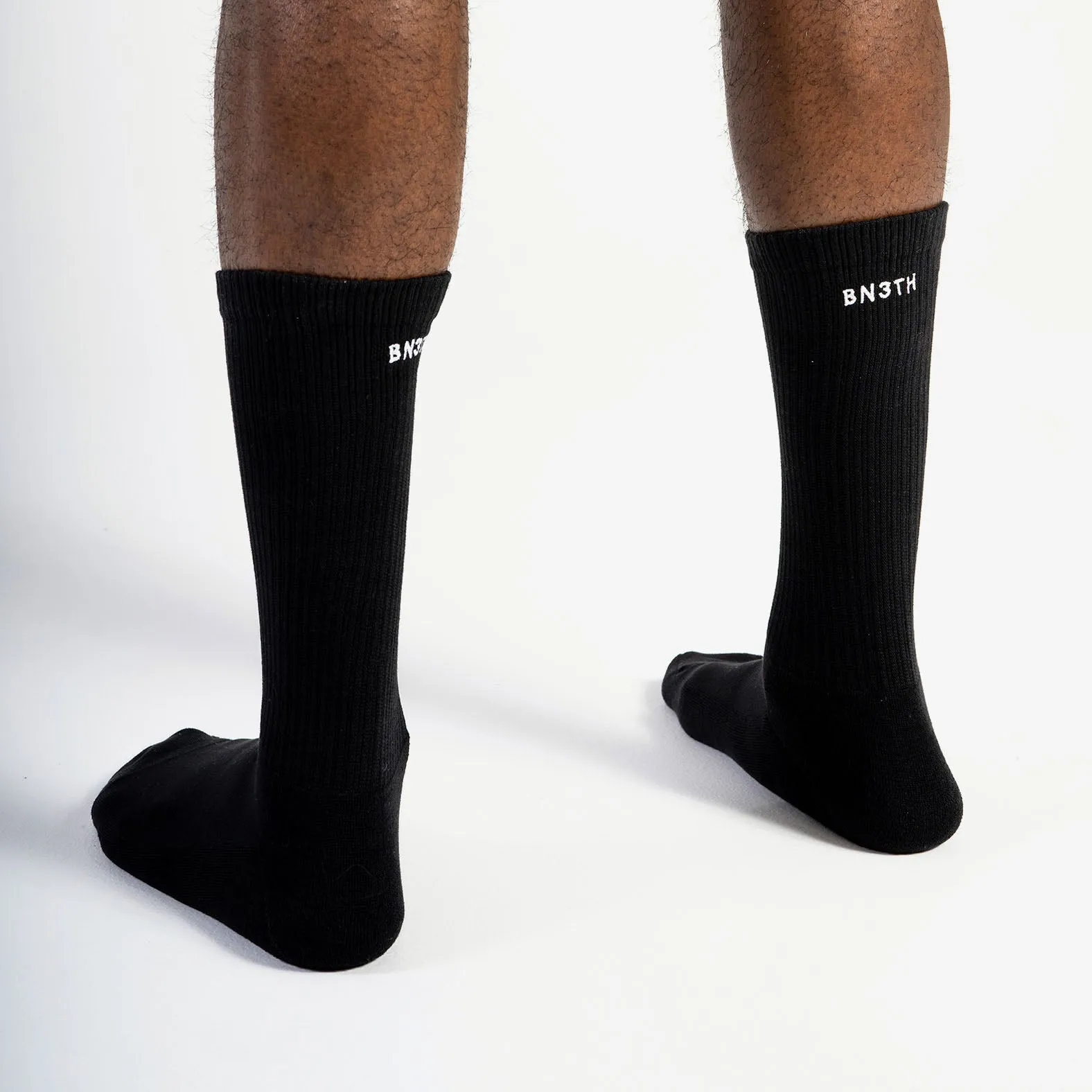 CLASSIC CREW SOCK: BLACK 3 PACK