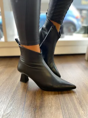 DIBIA CLASSIC LEATHER ANKLE BOOT 9250