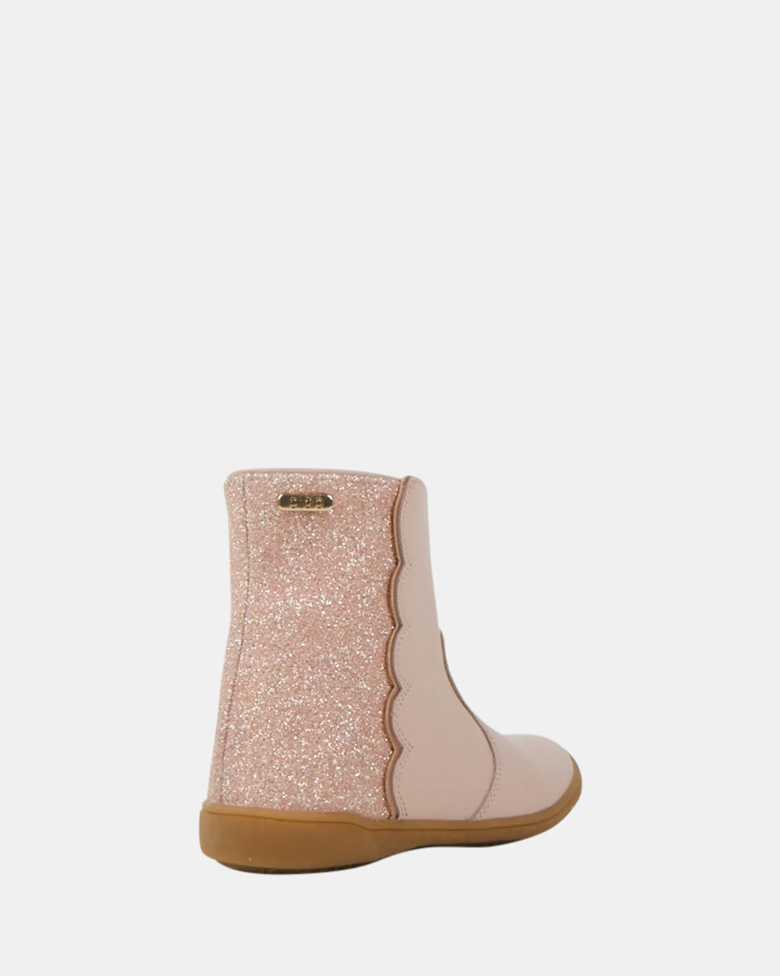 Certainly! A more optimized title for the Ginney Boot Rose could be:

Stylish Ginney Boot in Elegant Rose Color - Trendy Womens Footwear

Feel free to modify it further based on any additional features or specific styles you want to highlight!