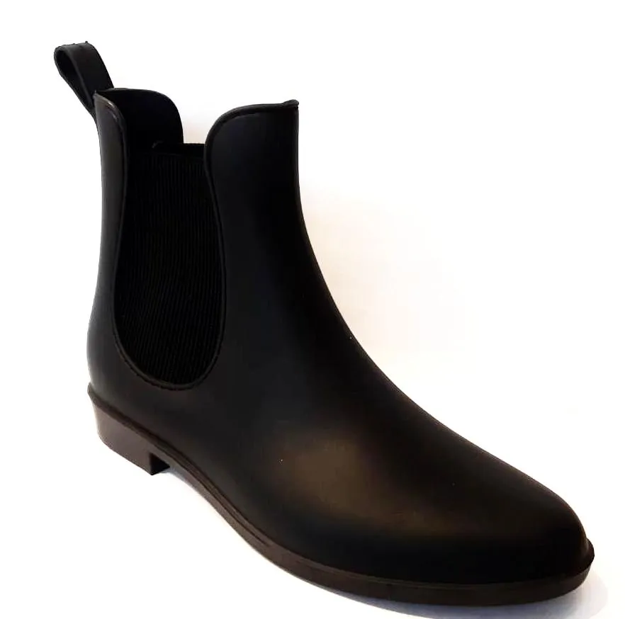 Ladies Short Black Rain Boots