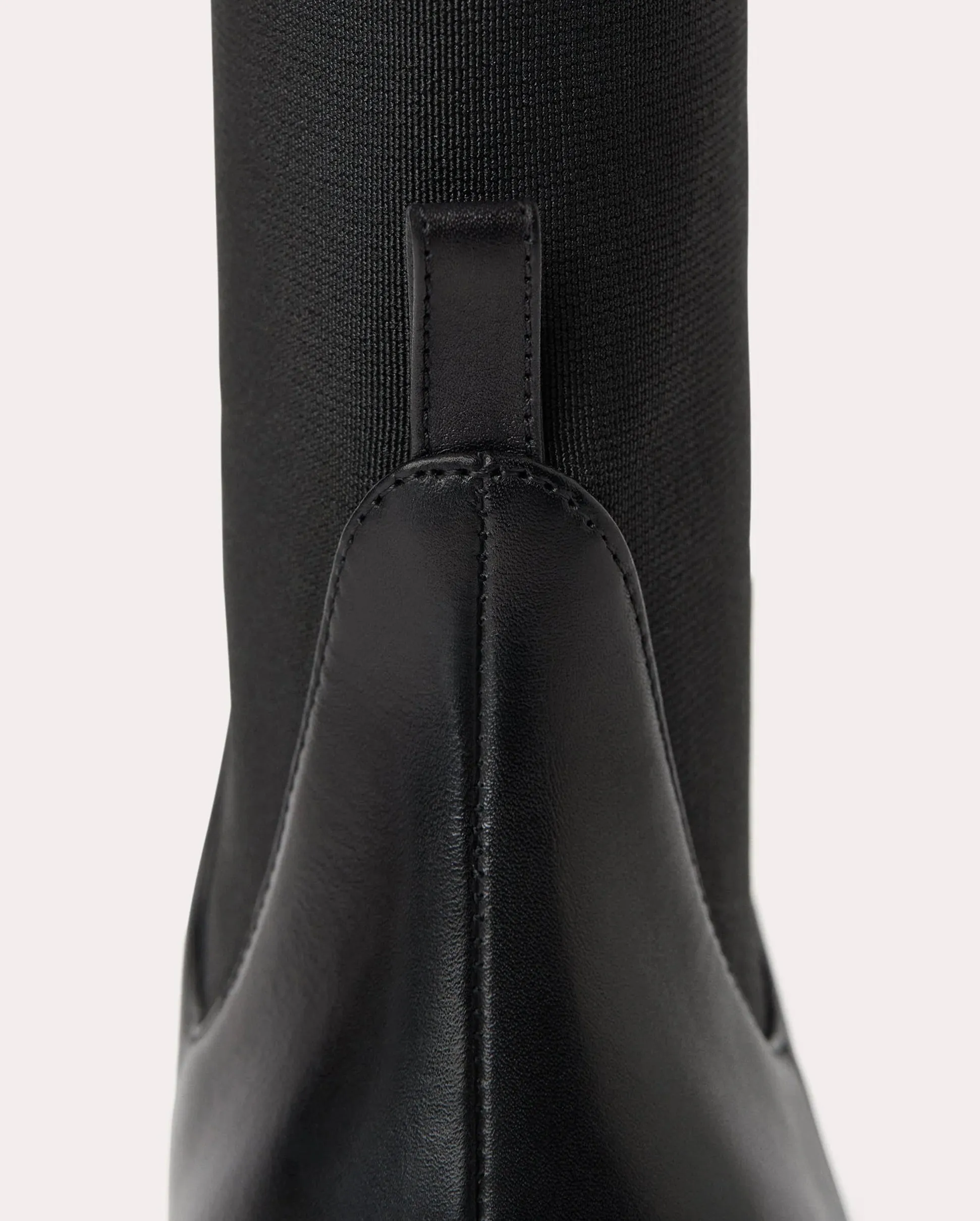 MID HEEL LEATHER BOOT / BLACK