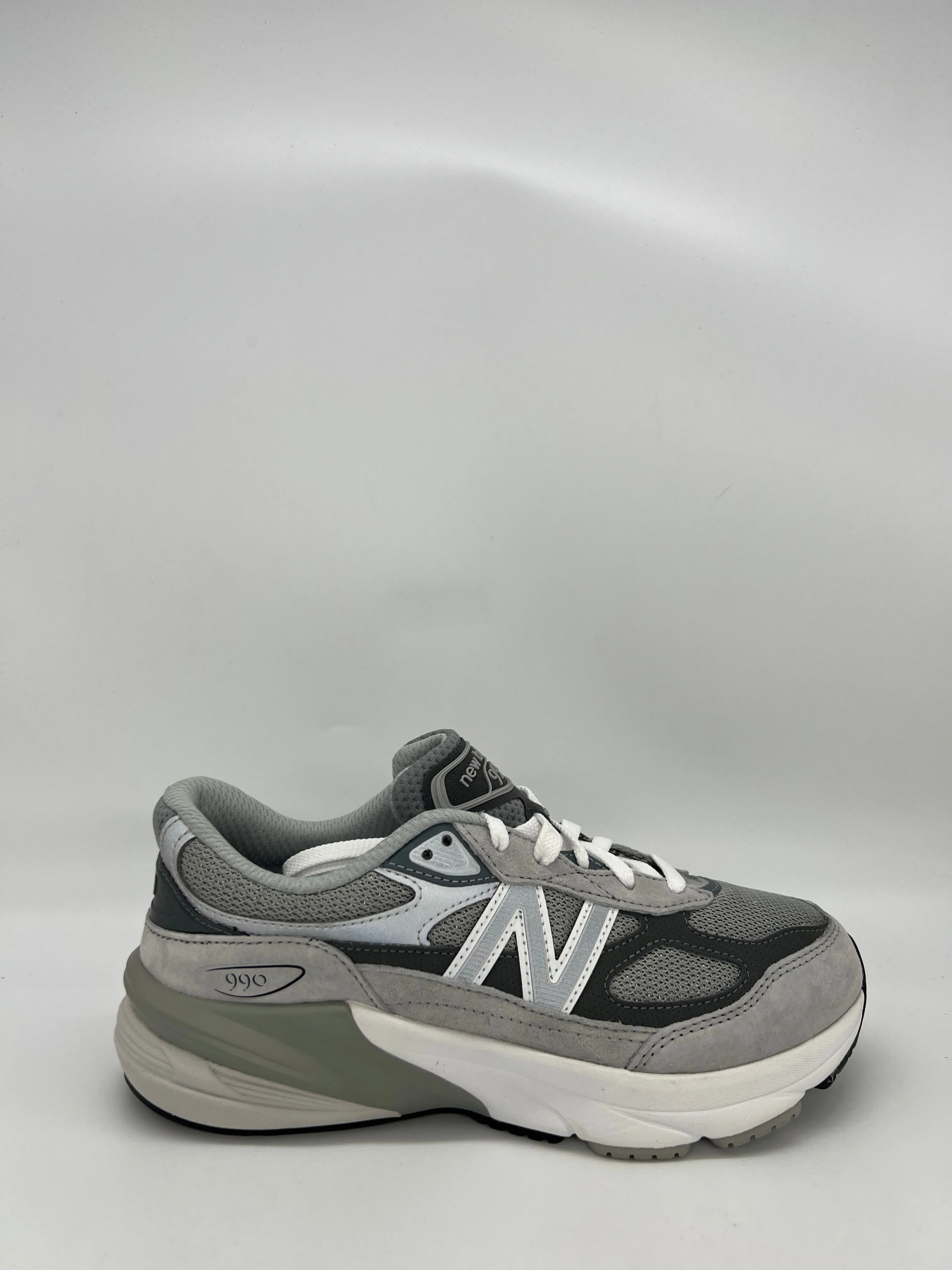 New Balance 990v6 Grey (GS)